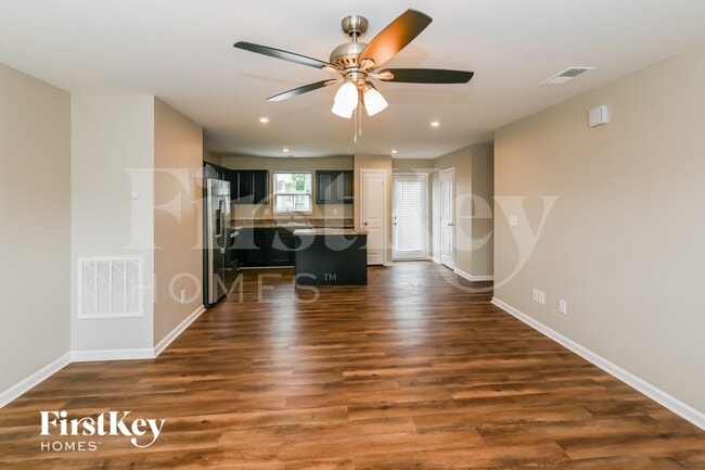Photo - 7415 Irwin Rd
