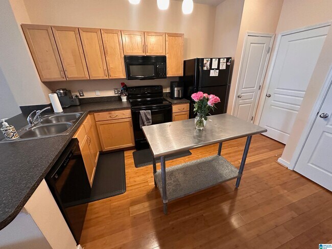 Photo - 2020 5th Ave S Unit 340