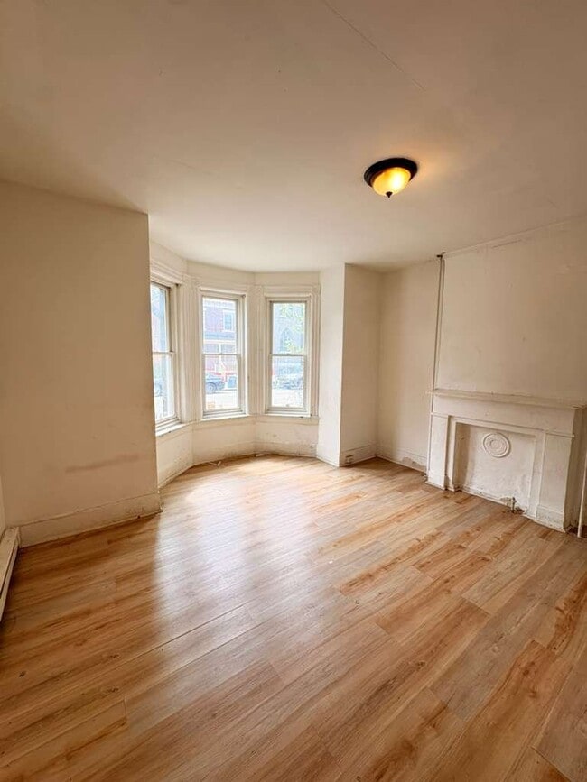 Photo - 106 Washington St Unit 1