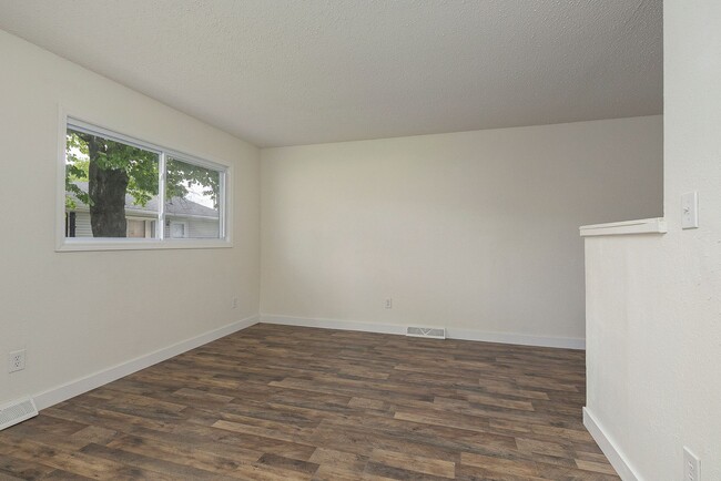 Photo - 1 Bedroom | 1 Bathroom | Apartment | Locat...