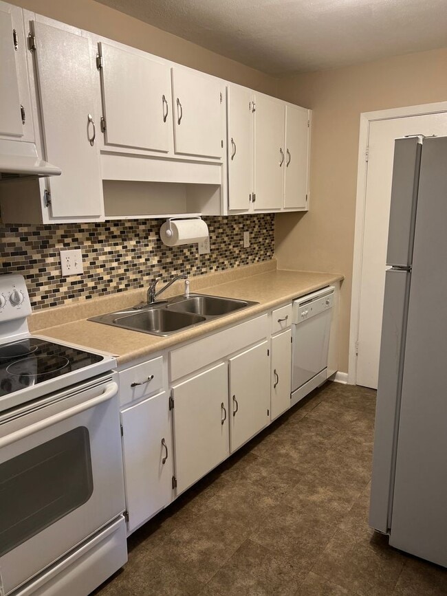 Photo - Apartment Near VCOM & VT Campus