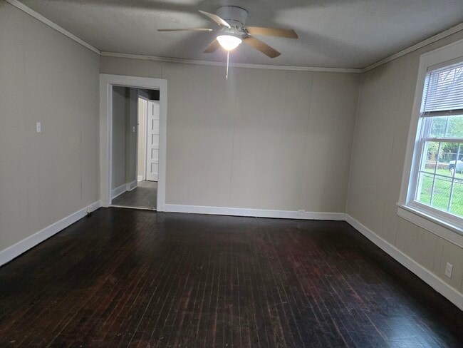 Photo - 1939 Haynie Dr