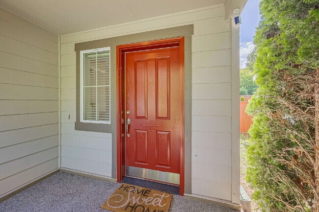 Building Photo - This is a beautiful property in the Savana... Rental