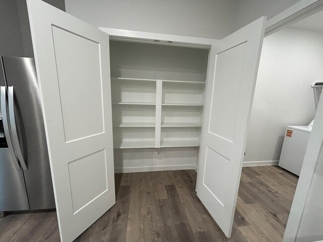 Photo - 7922 Alset Dr