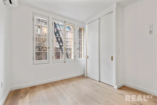 Photo - 93 Hicks St Unidad 2B