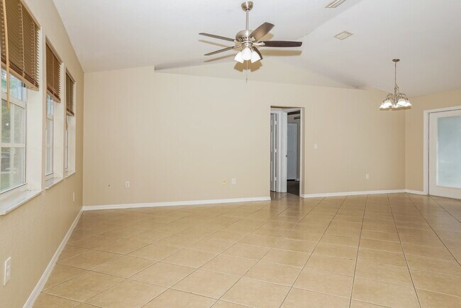 Photo - 96 Allworthy St