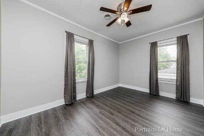 Photo - 3 Bedroom with Laundry & Garage