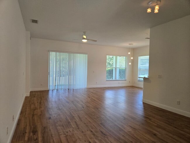 Photo - Lake Mary - 3 Bedrooms, 2 Bathrooms - $3,095.00