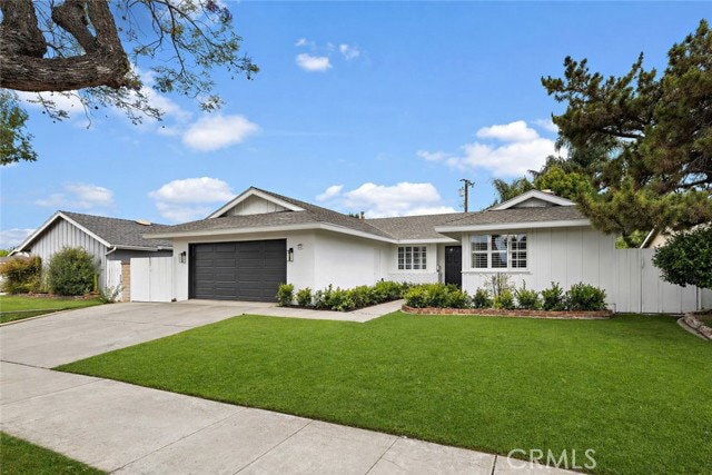 Building Photo - 641 E Lomita Ave
