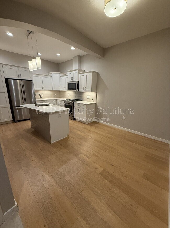 Photo - 3600 Central Ave SE