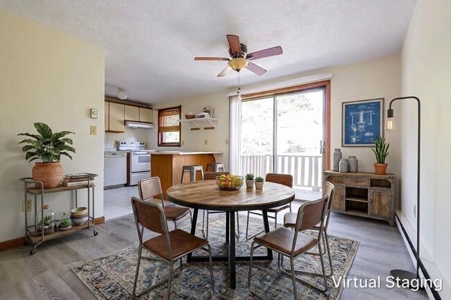 Photo - 38 Stonegate Ln