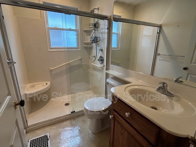 Photo - 908 E Reservoir St