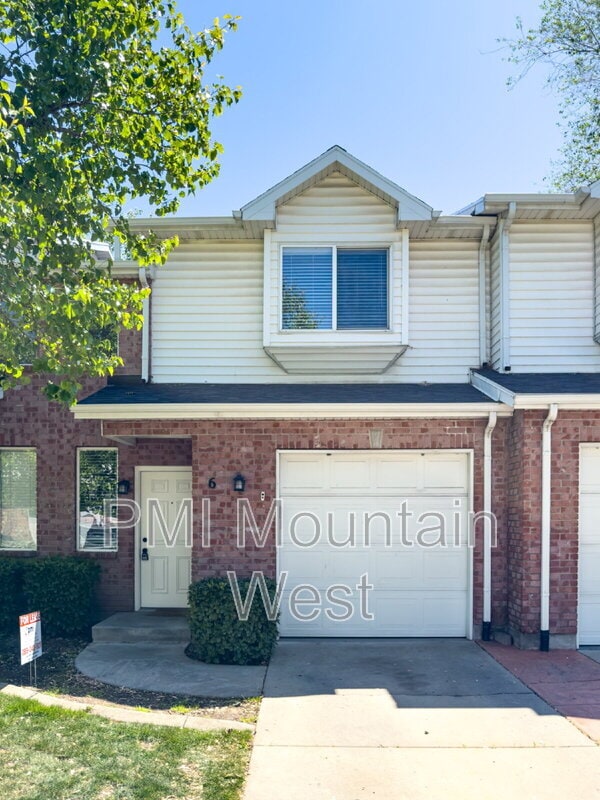 Photo - 55 Peregrine Ln
