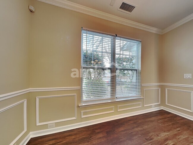 Photo - 13207 Meadowmere Rd