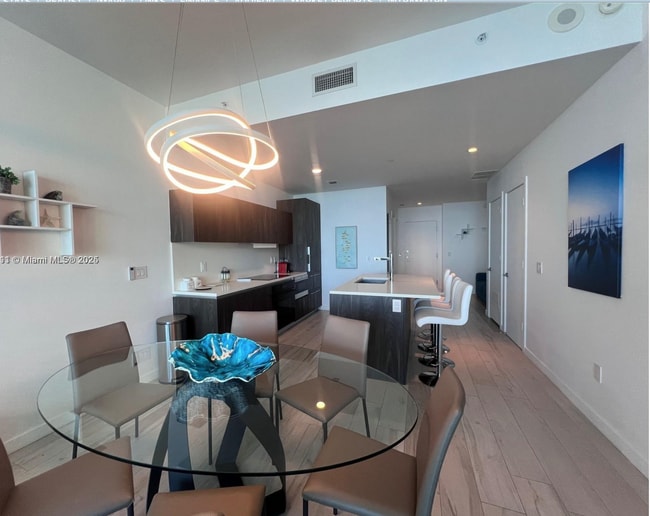 Photo - 480 NE 31st St