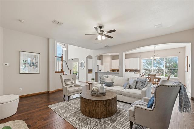 Photo - 2085 Club Lake Cir