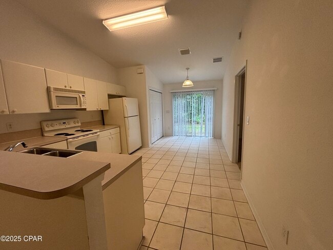 Photo - 3022 Meadow St