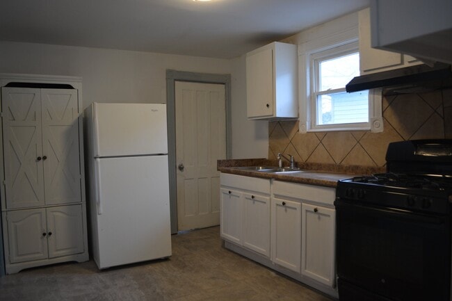 Photo - 711 Roberts St Unit 2R