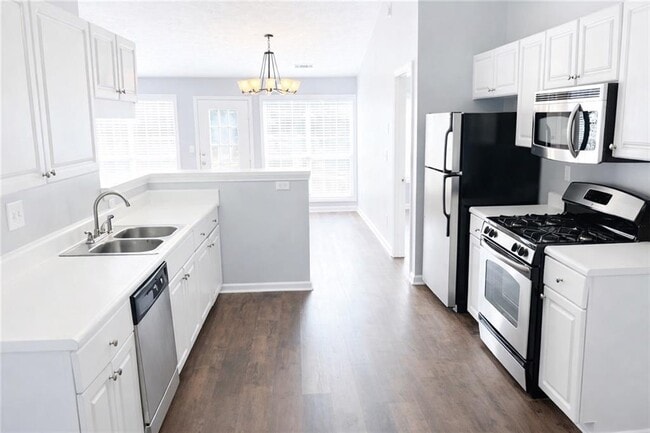 Photo - 2140 Racquet Club Cir NW