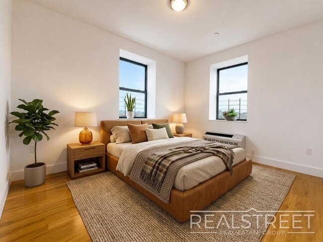 Photo - LUXURY 2 Bed LOFT in Queens! Unit 606