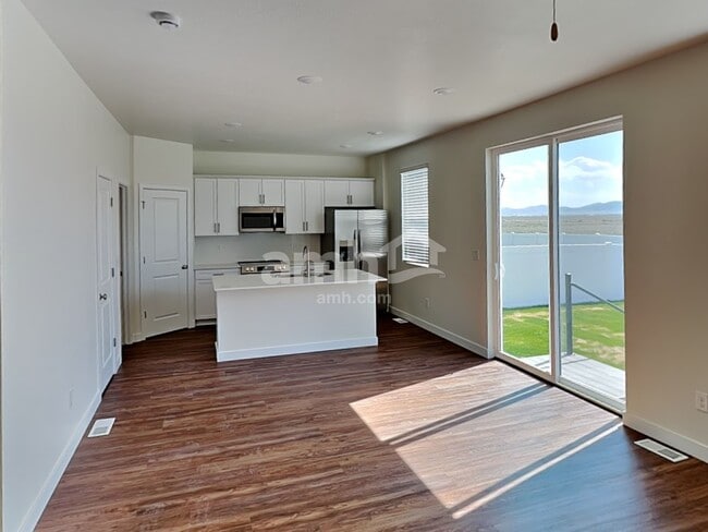 Photo - 3479 N Annabell St