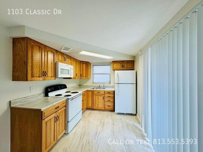 Photo - 1103 Classic Dr