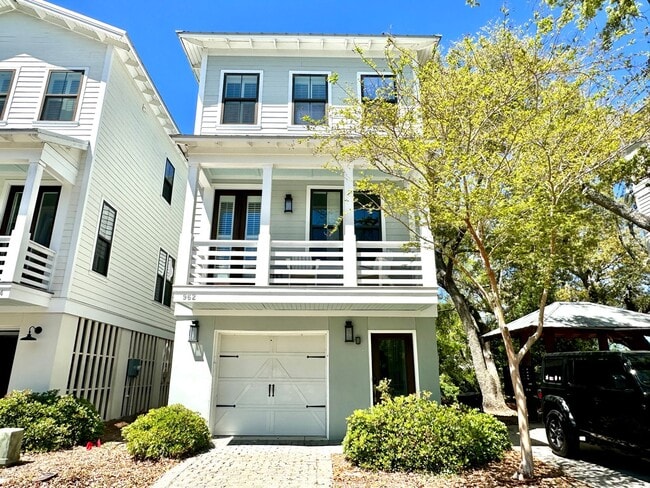 Building Photo - 3/2.5 Fully Furnished Home in Sullivans Pointe Located in Mt. Pleasant!
