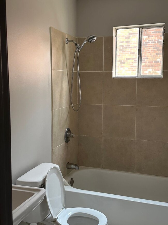 Photo - Cute 3 Bedroom/1 Bath House Near Downtown Winston