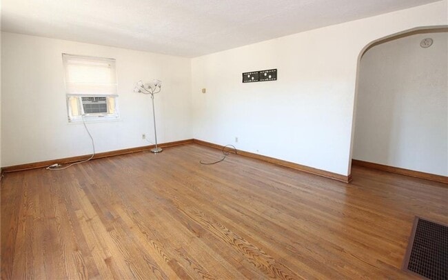 Photo - Charming 2 Bedroom Home in South Charleston with Beautiful Hardwood Flooring Throughout!