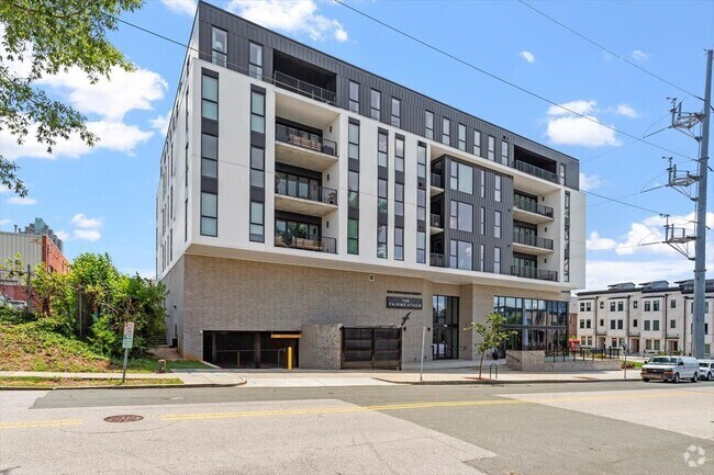 Building Photo - 523 S West St Unit 205 Rental
