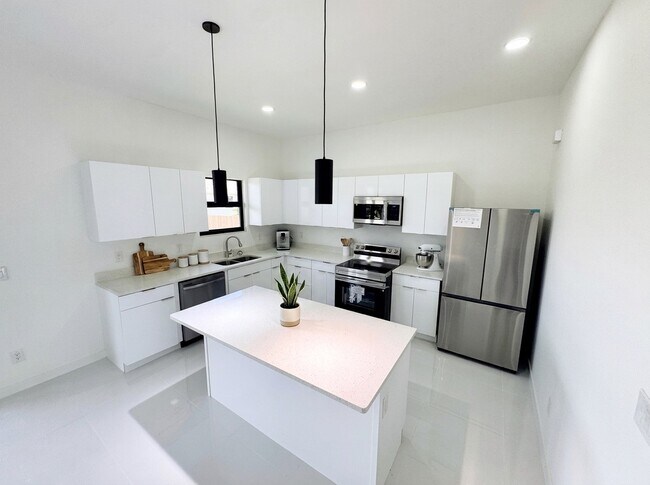 Photo - 4206 NW 32nd St