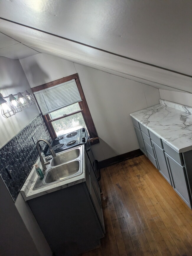 Photo - 507 S 9th St Unit Apt B