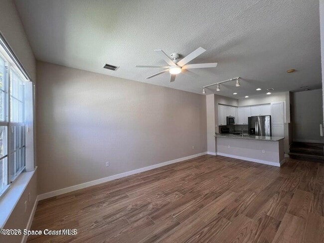 Photo - 105 Turpial Way Unit 103
