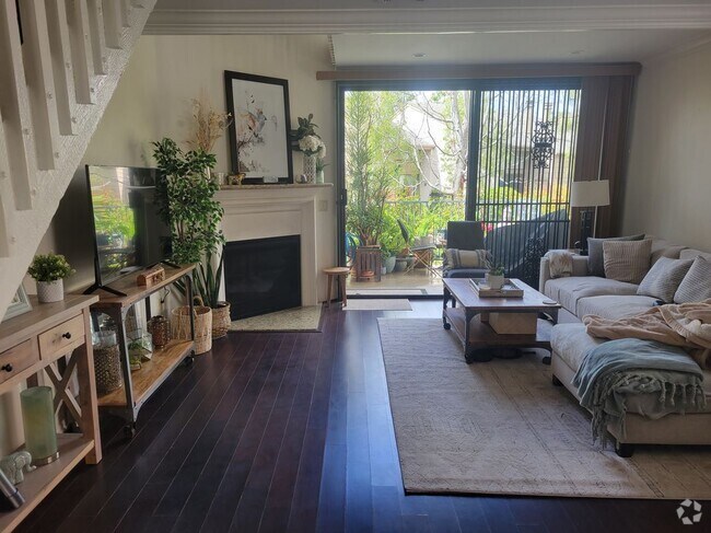 Building Photo - 26701 Quail Creek Rental