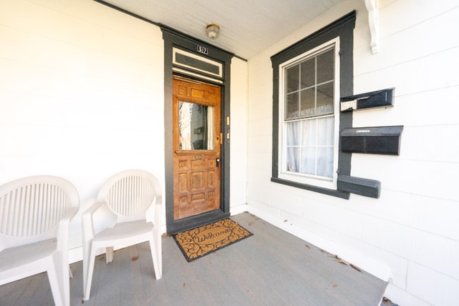 Photo - 517 High St Unidad A