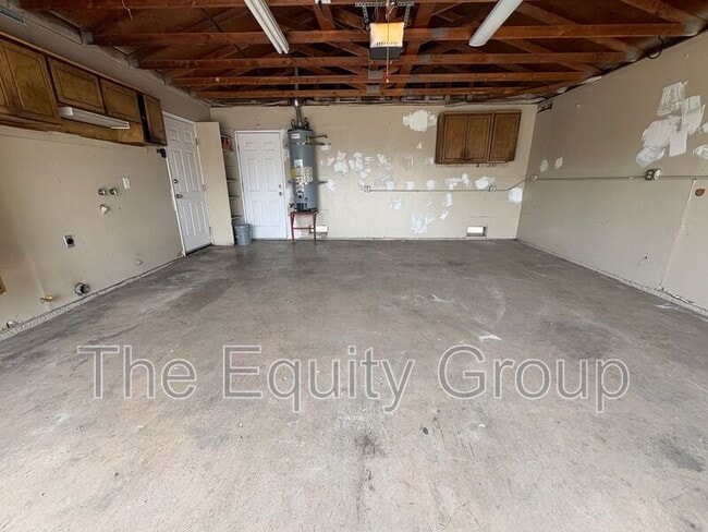 Photo - 300 N Lane St