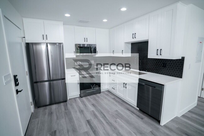 Building Photo - 3557 Angwin Dr Unit 3561-1