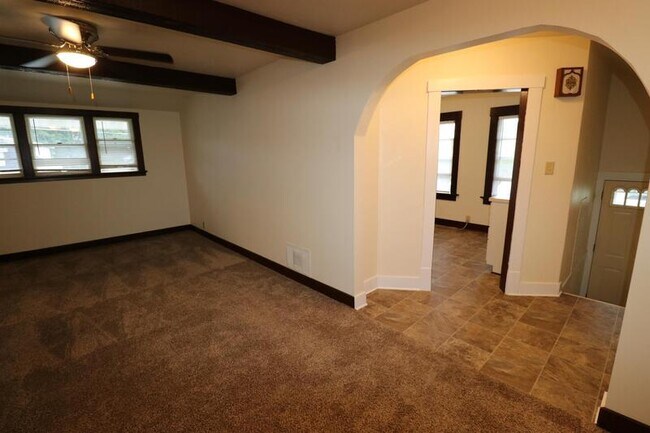 Photo - 1422 Hamilton St