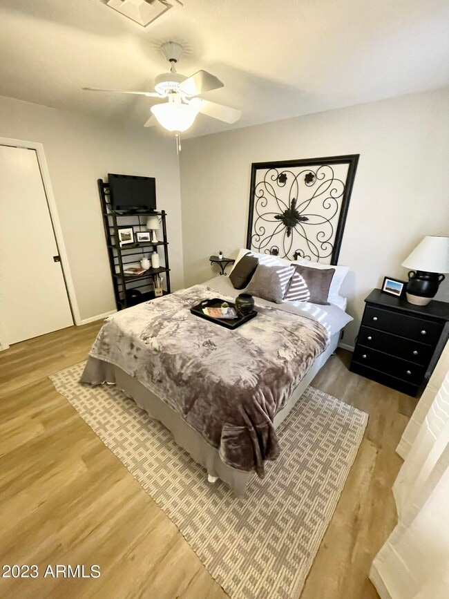 Photo - 1193 N 87th St