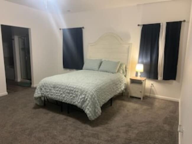 Photo - 3 Bedroom, 2 Bathroom home in Fernley, NV