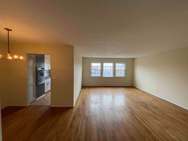 Photo - 33 Exeter Rd Apartment