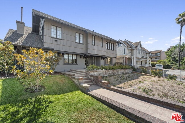 Building Photo - 344 S Kingsley Dr Rental