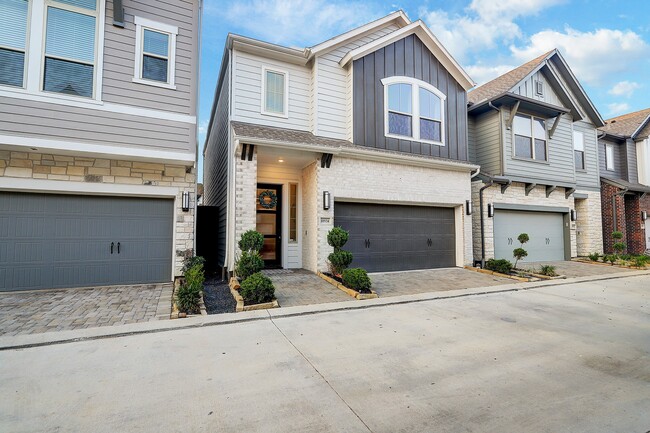 Photo - 10934 Brambling Wood Dr