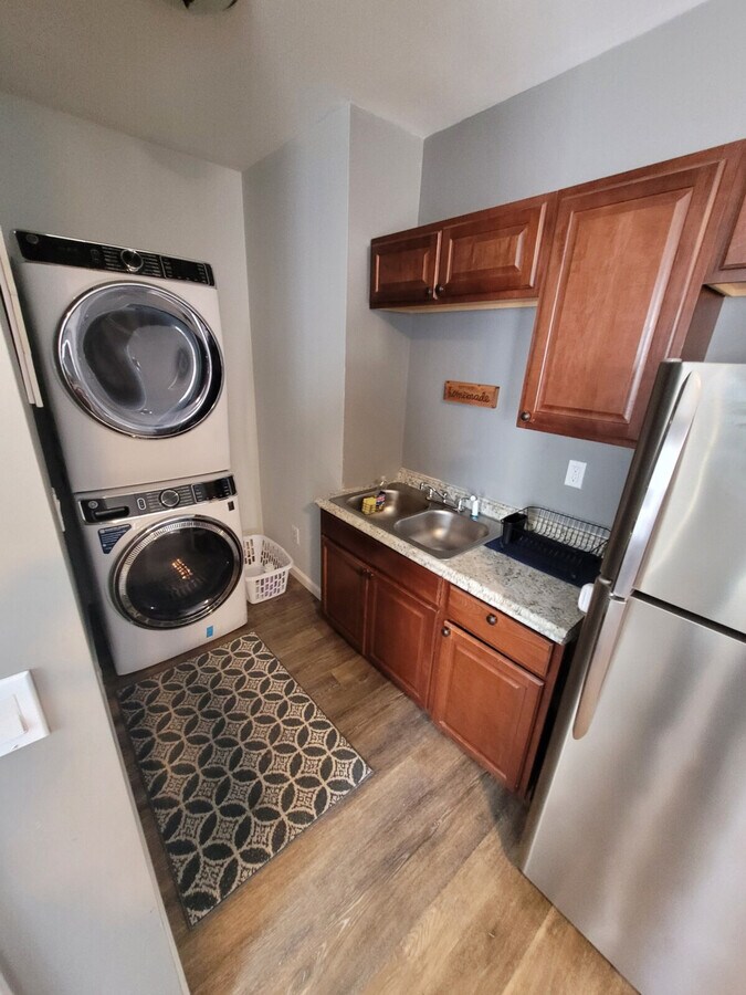 Photo - 487 Manton Ave Unit ID1373655P