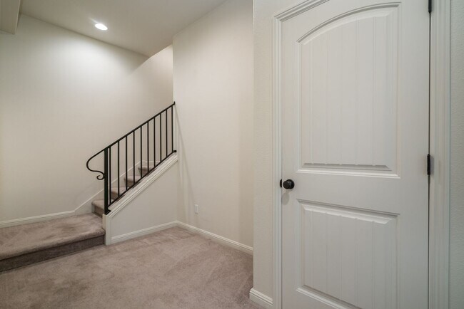 Photo - 4920 SW Slavin Rd