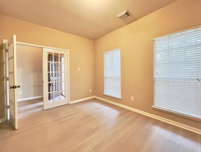 Building Photo - 719 Pickett Hill Ln