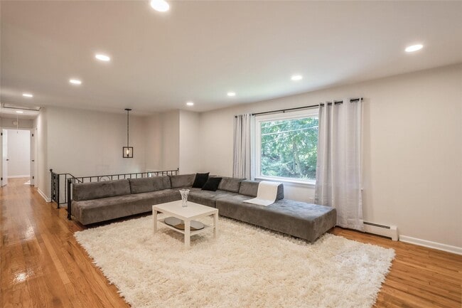 Photo - 235 Douglas Rd