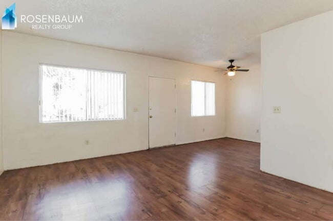 Photo - 1518 E Hedrick Dr Unidad b