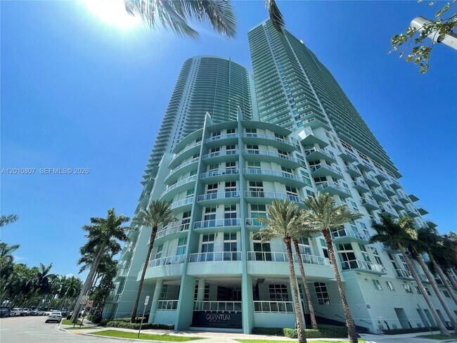 Photo - 1900 N Bayshore Dr Unidad 3311