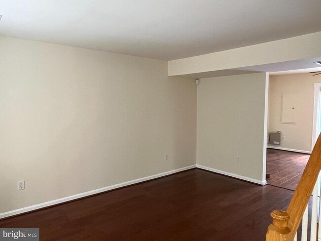 Photo - 874 Waterford Dr